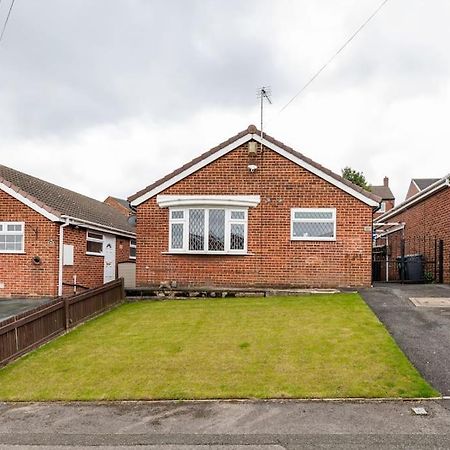 Luxurious Detached Bungalow Batley Exterior foto