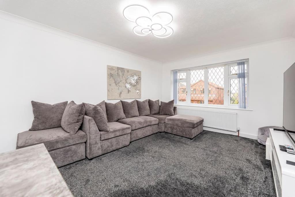Luxurious Detached Bungalow Batley Exterior foto